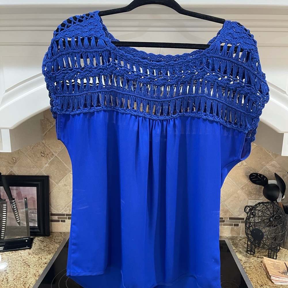 Cobalt blue top